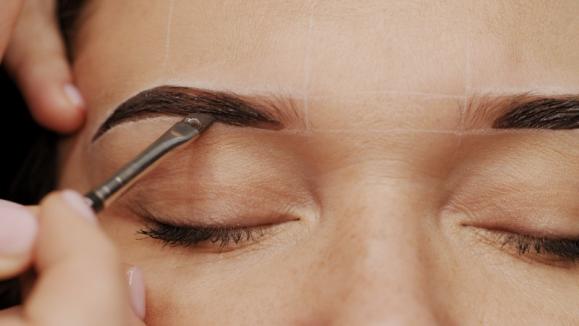 teinture sourcils